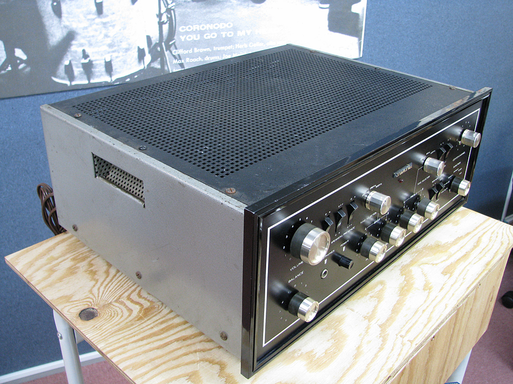 SANSUI AU-111
